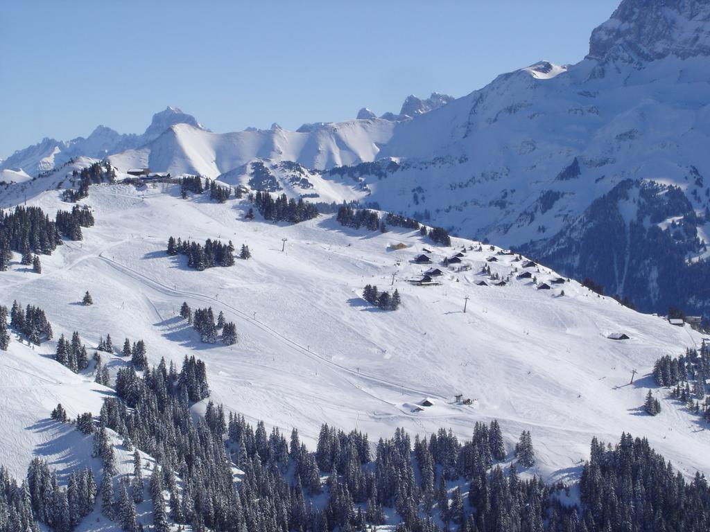 Hotel Des Alpes Champéry Exterior foto